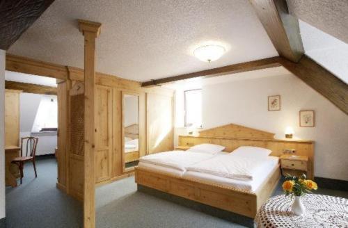 Hotel Alter Posthof Spay Exterior photo