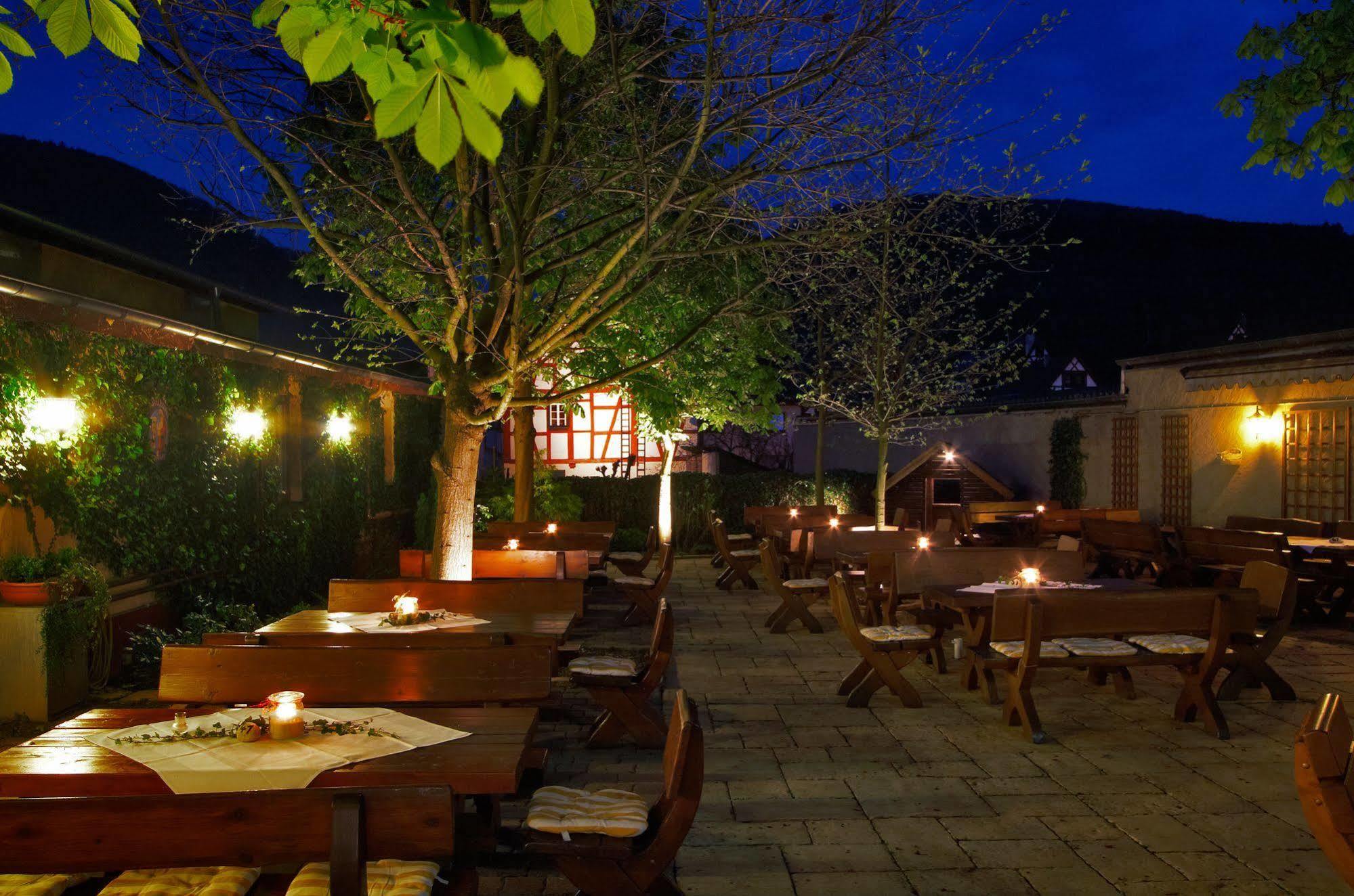 Hotel Alter Posthof Spay Exterior photo