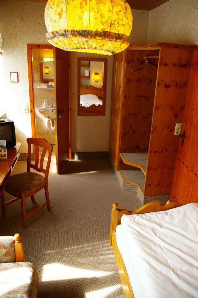 Hotel Alter Posthof Spay Exterior photo